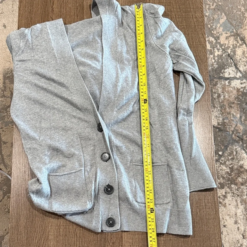 AEO GRAY BUTTON UP CARDIGAN WITH HOODIE - Picture 10 of 15